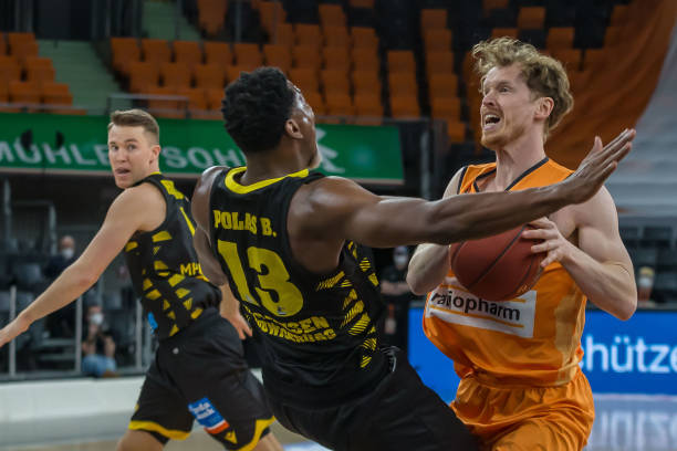 作为现役世 作为现役世